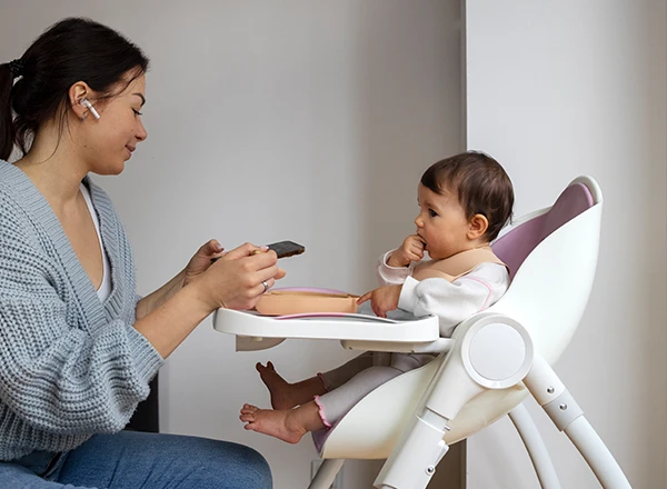 Bebek Yatağı ve Mama Sandalyesi